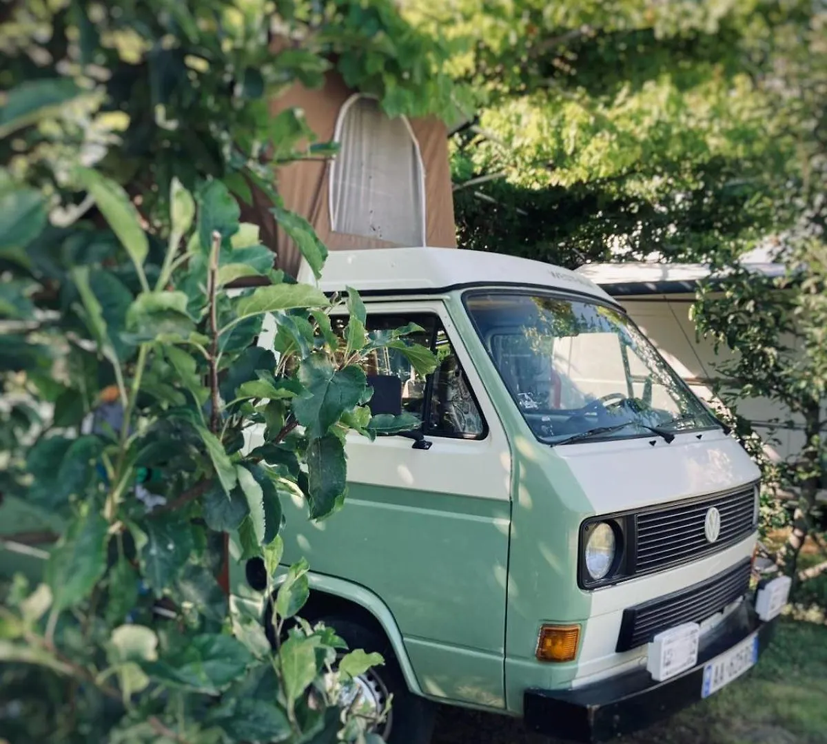Rent Van Oliver Tirana Albania